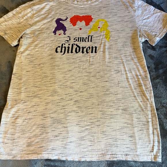 Tops - Graphic Shirt with Colorful Design